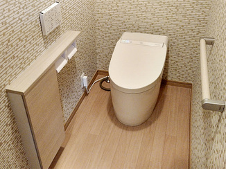 トイレリフォーム 暖色系で統一した、あたたかみのあるトイレ