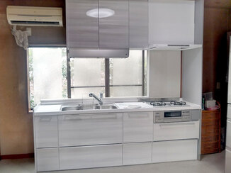 キッチンリフォーム 調理スペースが広がり、使いやすくなったキッチン