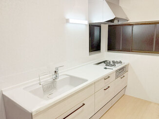 キッチンリフォーム 新築のようにきれいになったキッチン空間