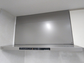 キッチンリフォーム 毎日のお手入れが楽になる、掃除性重視のレンジフード